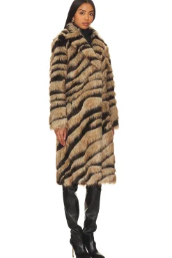 Bengal Kiss Coat