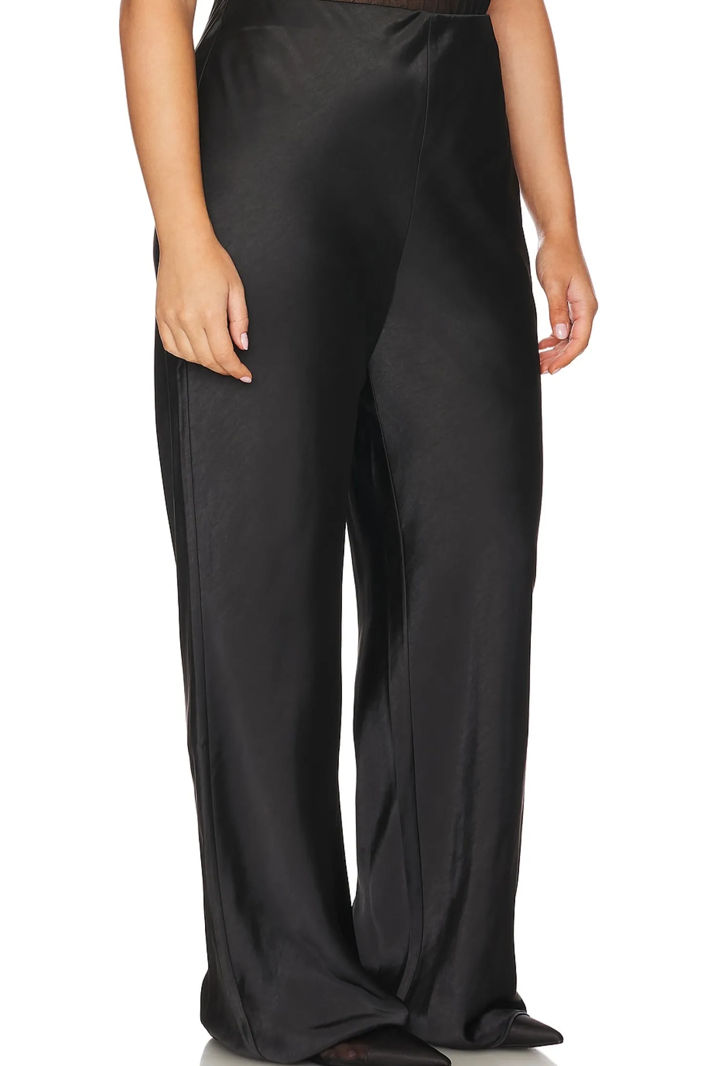 by Marianna Etienne Pant