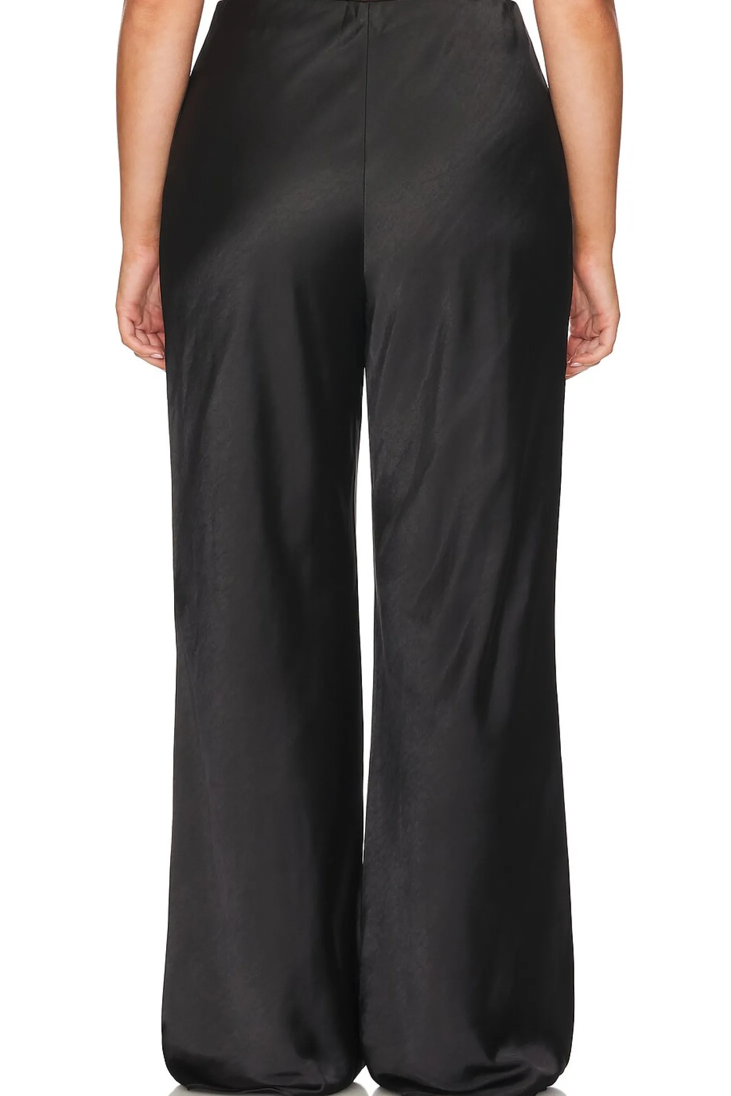 by Marianna Etienne Pant