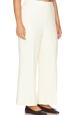 by Marianna Giverny Pant