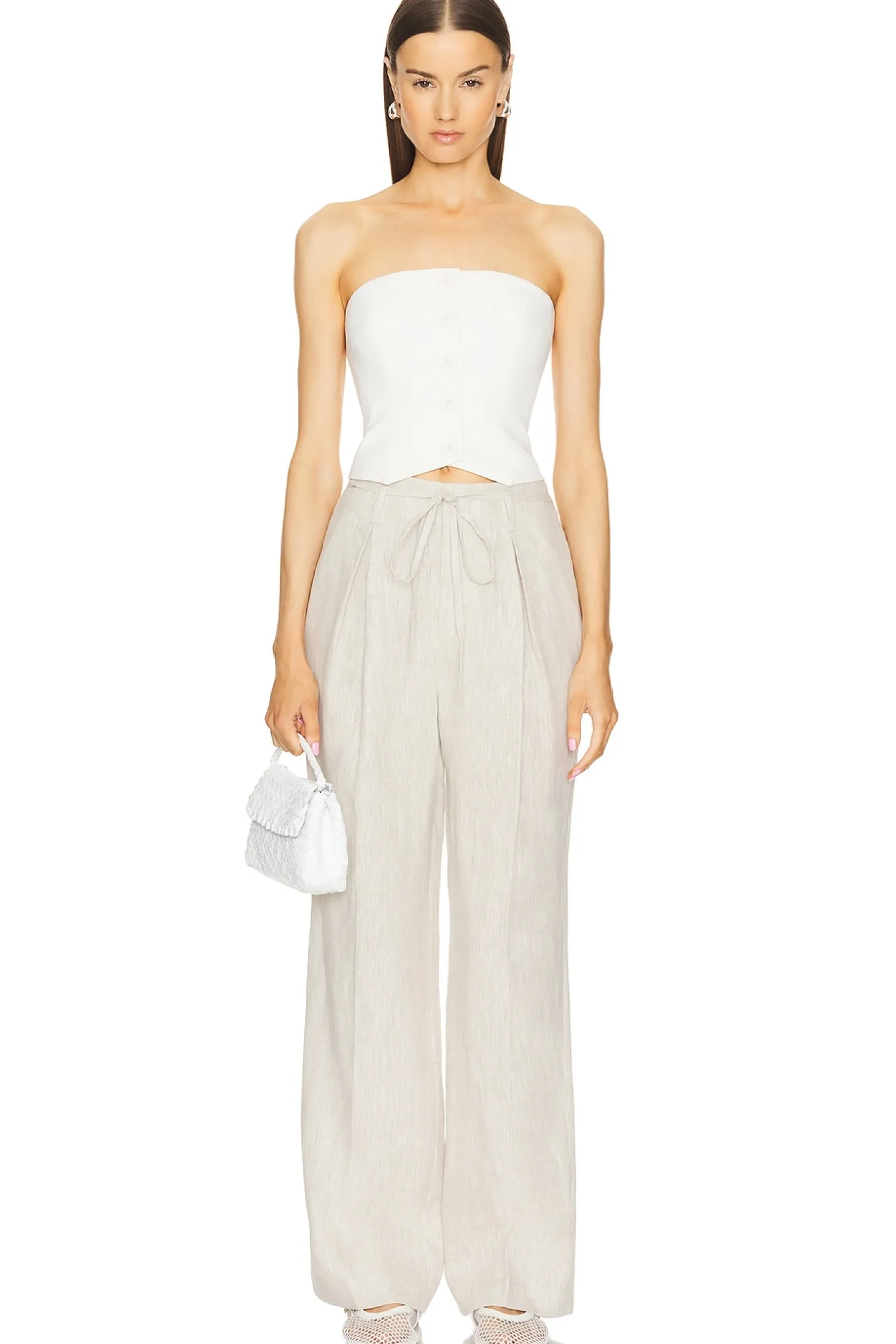 by Marianna Manon Pant