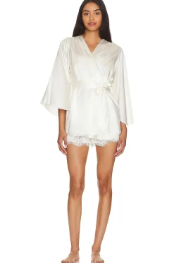 Embroidered Angel Sleeve Robe