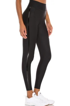 Essential Ultra High Legging