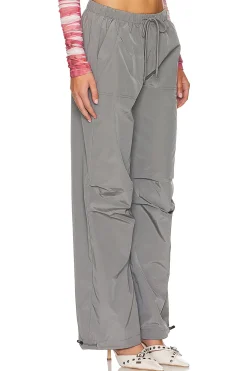 Evita Pant