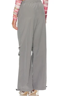 Evita Pant