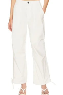 Luci Slouch Parachute