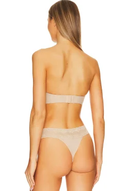 Minimal Strapless Contour Underwire
