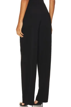 Tapered Pleated Trouser