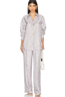 The Relax Straight Pull On Pant